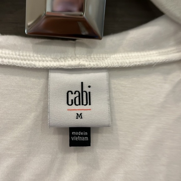 Cabi Spring 23 Debut Zip Hoodie L. Excellent condition.Asymmetrical zip. - Picture 6 of 7